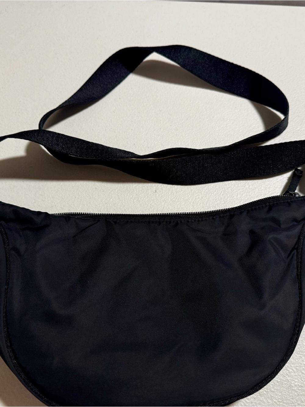 Minimalist Black Crossbody Bag - Unbranded